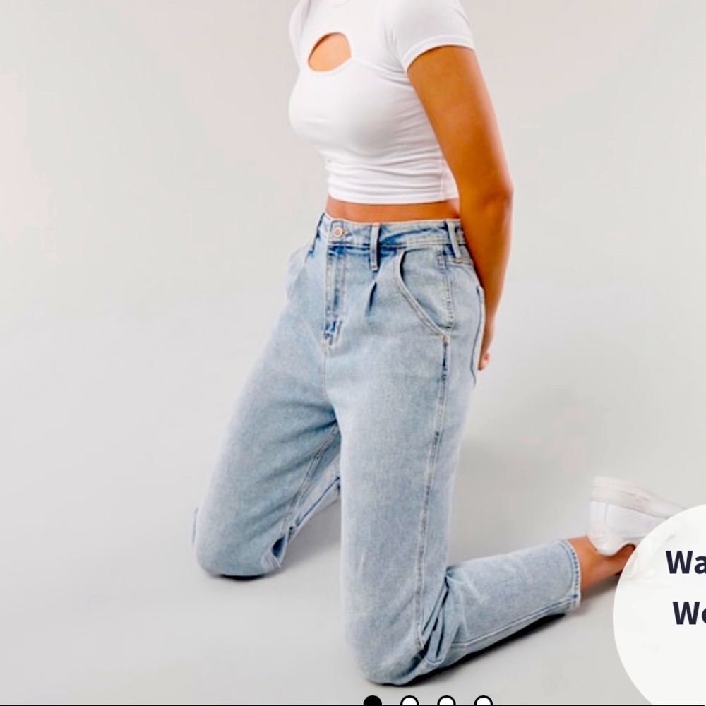 Hollister High Rise 80s jeans size 7r